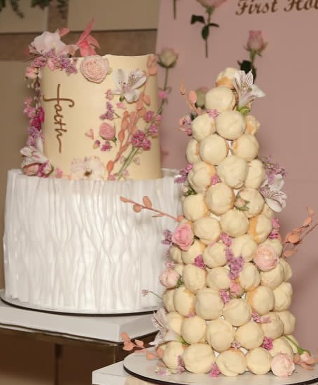 Large Size Croquembouche